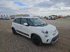2015 FIAT 500L - Photo 2
