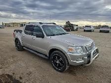 2007 Ford Explorer Sport Trac - Photo 2