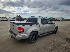 2007 Ford Explorer Sport Trac - Photo 4