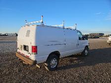 2014 Ford E-Series - Photo 4