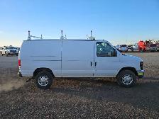 2014 Ford E-Series - Photo 7