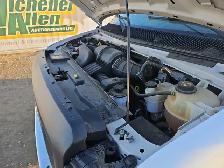 2014 Ford E-Series - Photo 24