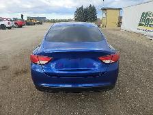 2015 Chrysler 200 - Photo 6