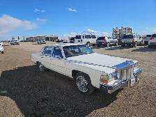 1984 Cadillac Fleetwood Brougham - Photo 2