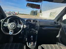 2011 Volkswagen Golf - Photo 18