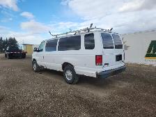2014 Ford E-350SD - Photo 3