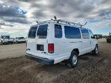 2014 Ford E-350SD - Photo 4