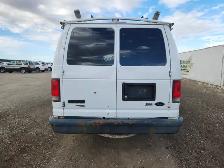 2014 Ford E-350SD - Photo 6