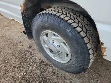 2014 Ford E-350SD - Photo 11