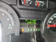 2014 Ford E-350SD - Photo 25