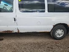 2014 Ford E-350SD - Photo 29