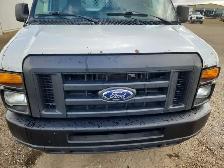 2014 Ford E-350SD - Photo 32