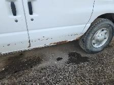 2014 Ford E-350SD - Photo 37