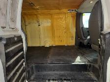 2011 GMC Savana - Photo 14