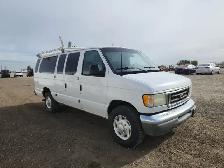 2003 Ford E-350 SD - Photo 2