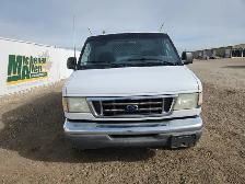 2003 Ford E-350 SD - Photo 8
