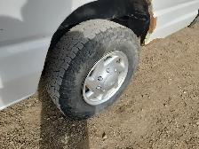 2003 Ford E-350 SD - Photo 10