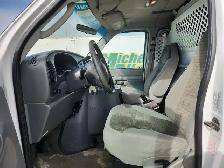 2003 Ford E-350 SD - Photo 13