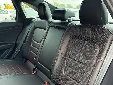 2024 Volkswagen Jetta GLI SUNROOF, NAVIGATION SYSTEM, ALLOY WHEE - Photo 20