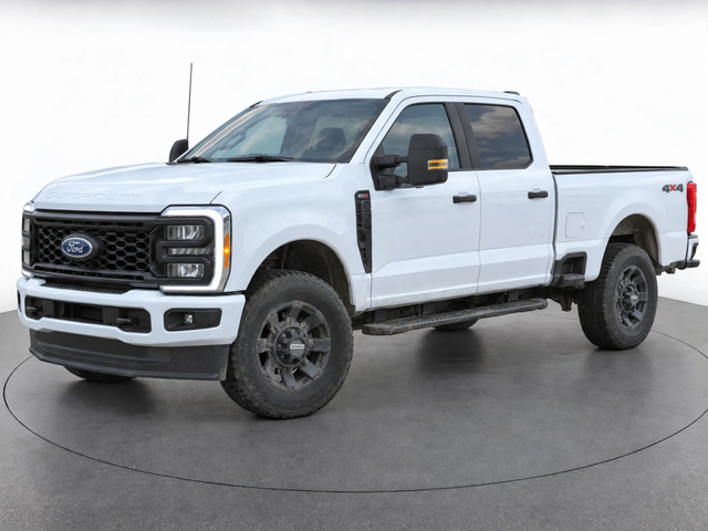 2026 Ford F-350 Super Duty XLT CREW CAB 4X4