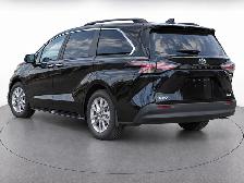 2026 Toyota Sienna XLE 8-Passenger XLE TRIM - Photo 2