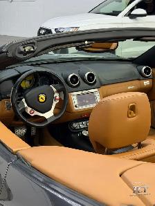 FERRARI CALIFORNIA 2010 — V8 DÉCAPOTABLE — 64,650 KM - Photo 6