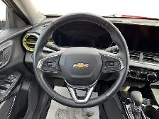 2025 Chevrolet Trax LT - Photo 14