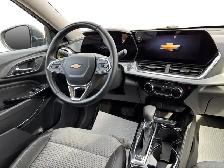 2025 Chevrolet Trax LT - Photo 15