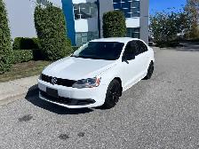 2014 Volkswagen Jetta 5-Speed Manual A/C ! - Photo 2