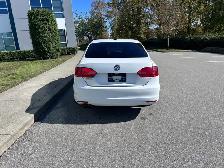 2014 Volkswagen Jetta 5-Speed Manual A/C ! - Photo 5