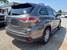 2015 Toyota Highlander XLE AWD 4dr - Photo 5