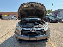 2015 Toyota Highlander XLE AWD 4dr - Photo 35