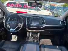 2015 Toyota Highlander Limited AWD 4dr - Photo 12