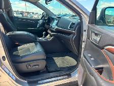 2015 Toyota Highlander Limited AWD 4dr - Photo 21