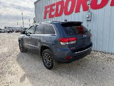 2020 Jeep Grand Cherokee Limited 4WD - Photo 2