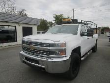 Chevrolet Silverado 4x4 3500HD Camion de travail cabine multipla