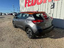 2019 Nissan Kicks SV - Photo 2