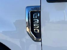 2019 Ford Super Duty F-350 SRW XLT Crew Cab 6.2L V8 | No Acciden - Photo 11