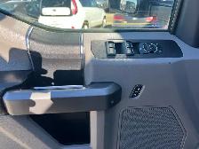 2019 Ford Super Duty F-350 SRW XLT Crew Cab 6.2L V8 | No Acciden - Photo 19