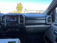 2019 Ford Super Duty F-350 SRW XLT Crew Cab 6.2L V8 | No Acciden - Photo 23