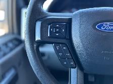 2019 Ford Super Duty F-350 SRW XLT Crew Cab 6.2L V8 | No Acciden - Photo 24