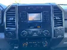 2019 Ford Super Duty F-350 SRW XLT Crew Cab 6.2L V8 | No Acciden - Photo 30