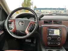 2012 GMC Sierra 2500HD SLT Crew Cab 6.6L V8 Diesel |Reverse Came - Photo 13