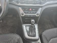 2018 Hyundai Elantra - Photo 3