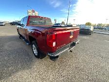 2018 Chev Silverado LT Crew 4x4 | 6 Passenger | Leather Heated f - Photo 6