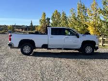 2022 Chevrolet Silverado 3500HD LT - Photo 8