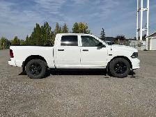 2023 Ram 1500 Classic Express | 5.7L V8 | Heated Seats - Photo 8