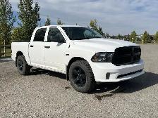 2023 Ram 1500 Classic Express | 5.7L V8 | Heated Seats - Photo 9