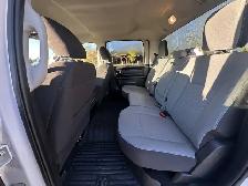 2023 Ram 1500 Classic Express | 5.7L V8 | Heated Seats - Photo 32