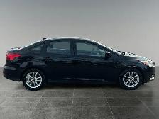 2016 Ford Focus SE - Photo 8
